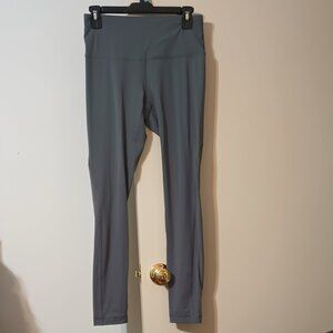 EUC ~ Yogalicious' Gray Colored Ultra Soft Lightweight Leggings (Size: Medium)